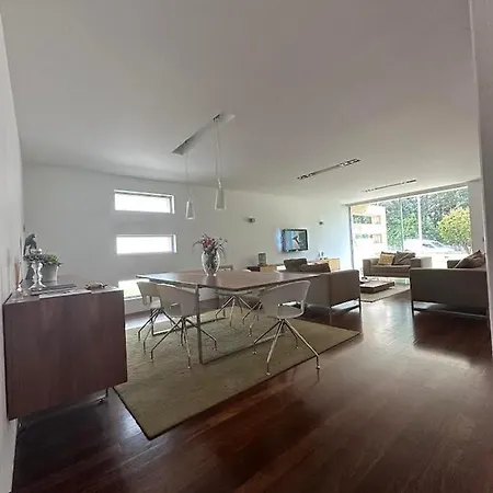 Moradia Lux Rr Com Piscina Holiday home Penafiel