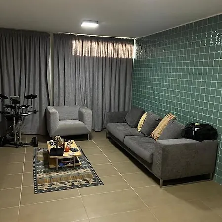 Moradia Lux Rr Com Piscina * 佩纳菲耶尔