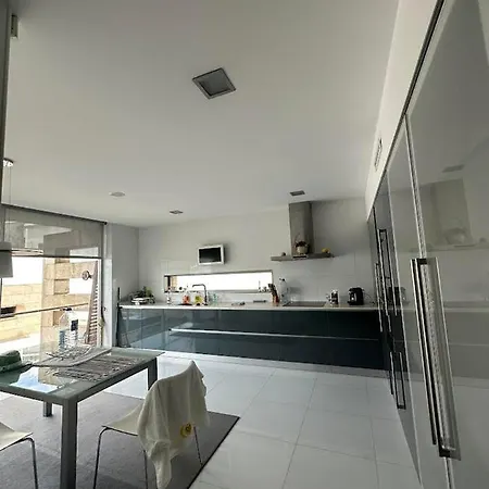 Moradia Lux Rr Com Piscina *