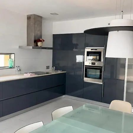 Feriehus Moradia Lux Rr Com Piscina *